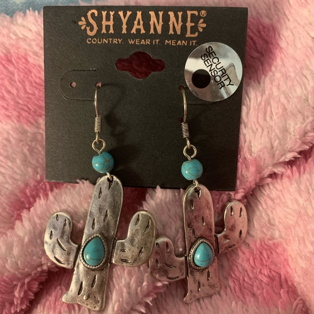 Shyanne earrings